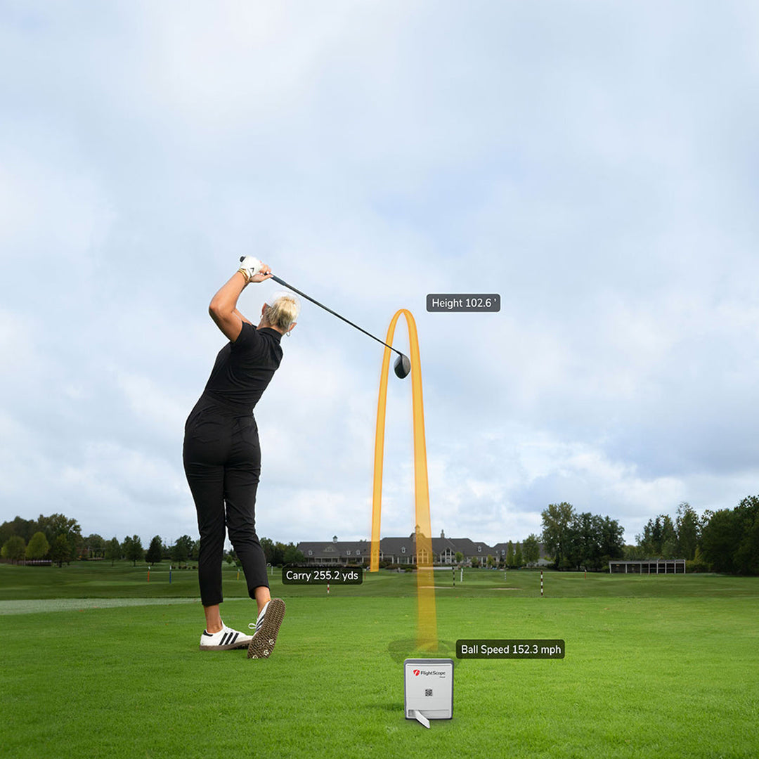 Mevo Gen2 launch monitor outdoor with tracer